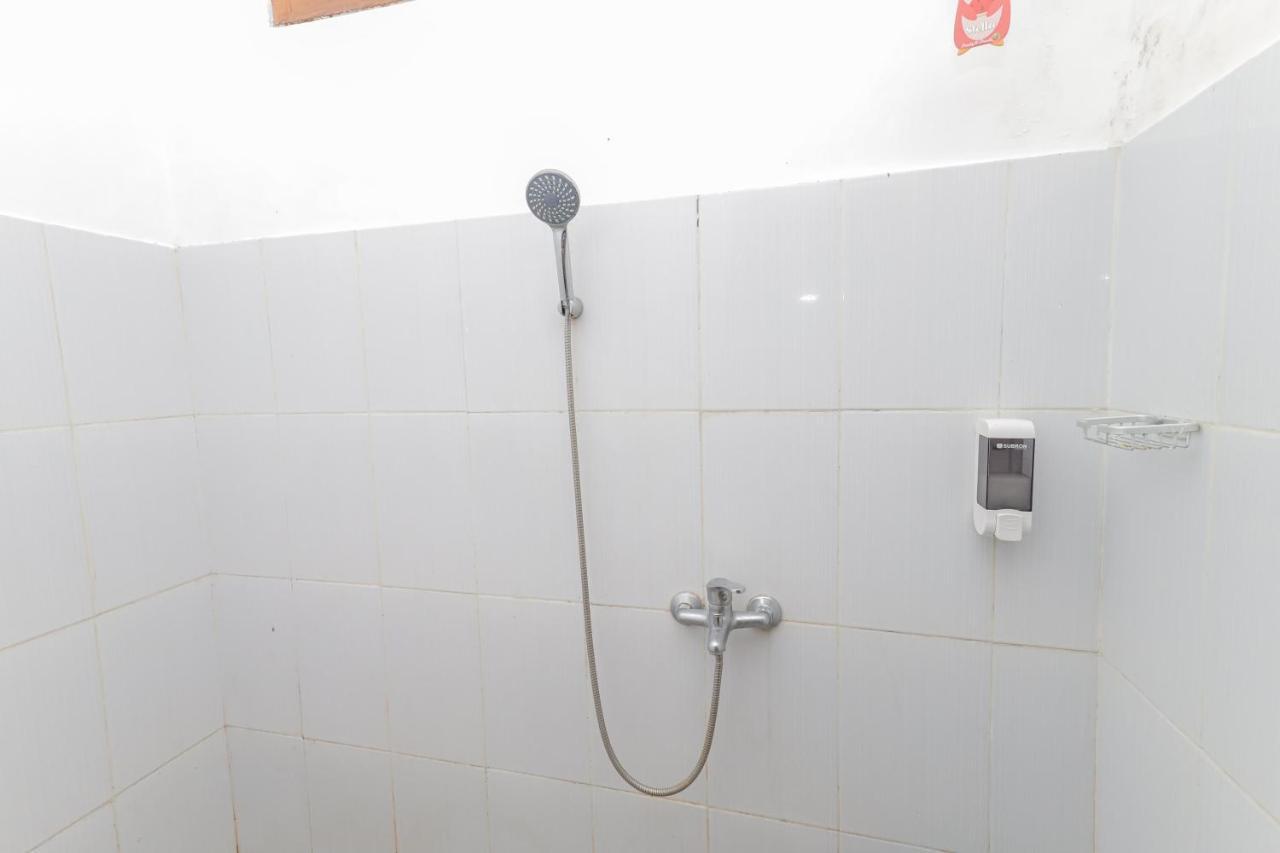 Reddoorz At Wr Supratman Batu Hotel Batu  Bagian luar foto