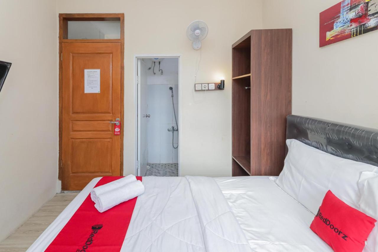 Reddoorz At Wr Supratman Batu Hotel Batu  Bagian luar foto